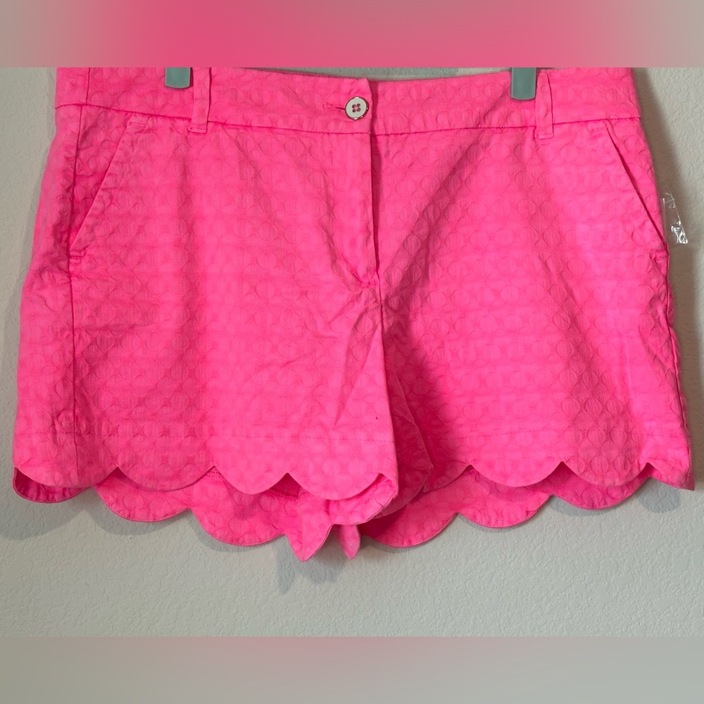 Crown & Ivy Shelby Shorts